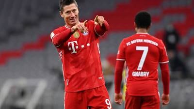 VIDEO. Un triplete de Lewandowski le da el triunfo al Bayern sobre el Dortmund