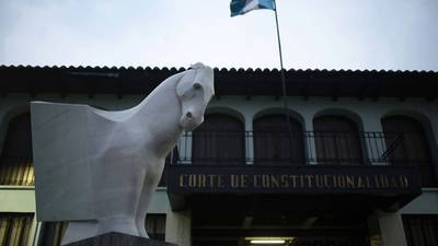 Cámara Guatemalteca de Periodismo llama a que se designen magistrados a la CC "sin imposiciones ni presiones"