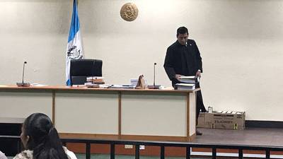 Juez liga a proceso a cinco exfuncionarios por caso Hogar Seguro