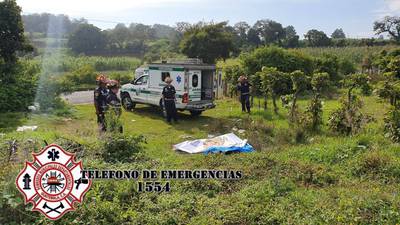 Localizan dos cadáveres calcinados en ruta de Santiago Sacatepéquez