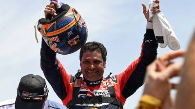 En el cierre de la competencia, el catarí Nasser al-Attiyah gana el Rally Dakar