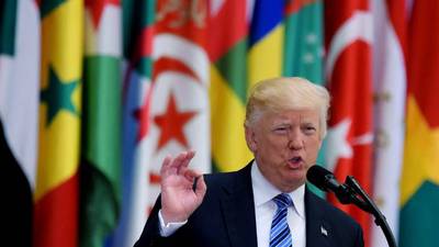Trump vincula su discurso contra islamismo radical a la crisis con Catar