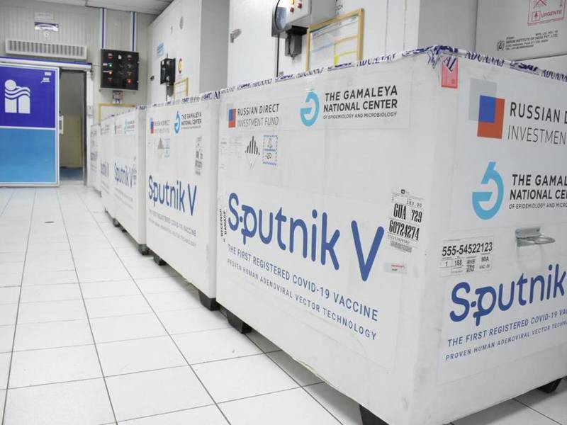 Laboratorio de Datos estima que administrar vacunas Sputnik tomará año y medio