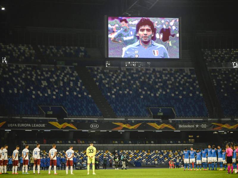 Estadio del Napoli es renombrado y pasa a llamarse Diego Armando Maradona