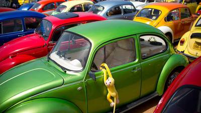 VIDEO. Volkswagen dejará de fabricar el icónico &#34;Beetle&#34;