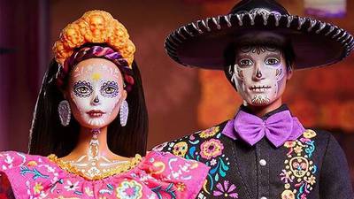 EN IMÁGENES. Presentan nueva Barbie para el Día de Muertos