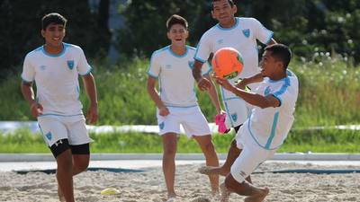 Guatemala puso rumbo a Bahamas para el Campeonato de Futbol Playa de Concacaf