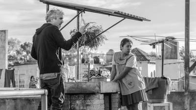 Alfonso Cuarón celebra el inicio del programa piloto del IMSS para empleadas domésticas