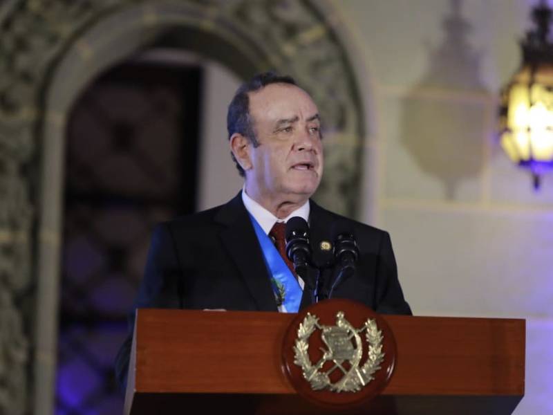 Presidente anuncia programa de migración para que guatemaltecos puedan trabajar en Serbia