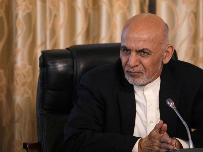 Expresidente de Afganistán dice que está “en negociaciones” para volver al país