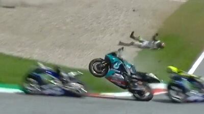 VIDEO. El aterrador accidente en el Moto GP del que se salvó Valentino Rossi
