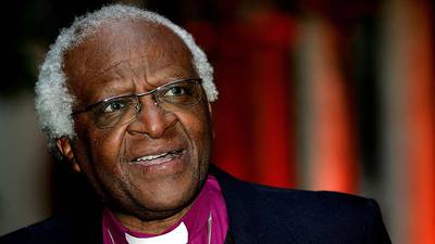El arzobispo Desmond Tutu, la conciencia moral de Sudáfrica, muere a los 90 años