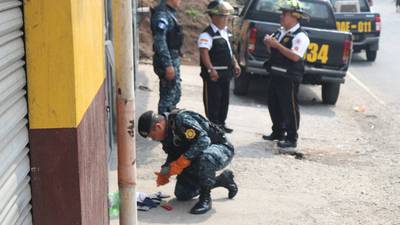 Localizan artefacto explosivo en predio de buses en Mixco