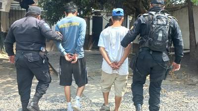 Extorsionistas son capturados en Amatitlán cuando recogían Q5 mil
