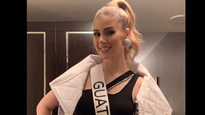 Miss Universo revela foto de Ivana Batchelor eligiendo su traje de baño para la competencia