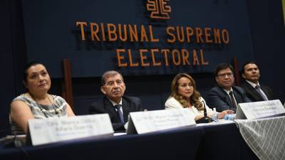 Epicentro político continúa en el Congreso: Se reciben los antejuicios contra magistrados del TSE