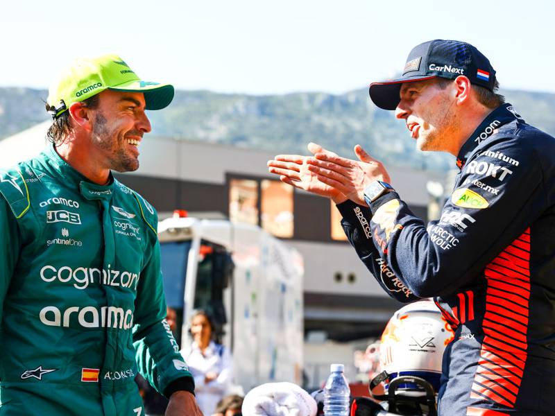 Verstappen supera a Alonso y se lleva la 'pole' en Mónaco