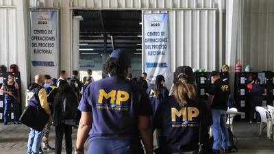 MP allana instalaciones del Registro de Ciudadanos y del COPE