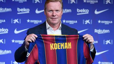 Koeman tratará de emular el estilo de juego de Johan Cruyff con el Barcelona