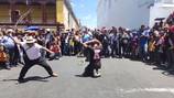 VIDEO. Aplican castigo maya a un hombre que es acusado de robar equipo de amplificación de una iglesia