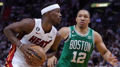 Boston Celtics venció a Miami Heat, pero el Heat está a un triunfo de las finales