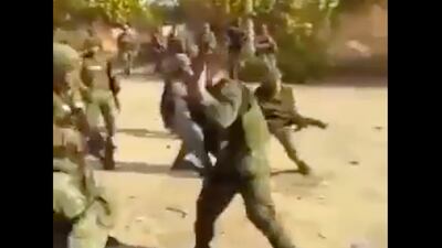 VIDEOS | Presuntos sicarios del narcotráfico hieren a 10 soldados durante operativo