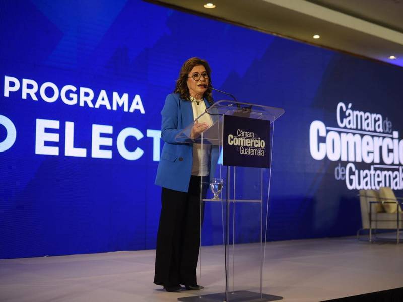 Sandra Torres ofrece reducir niveles de pobreza, desnutrición y migración