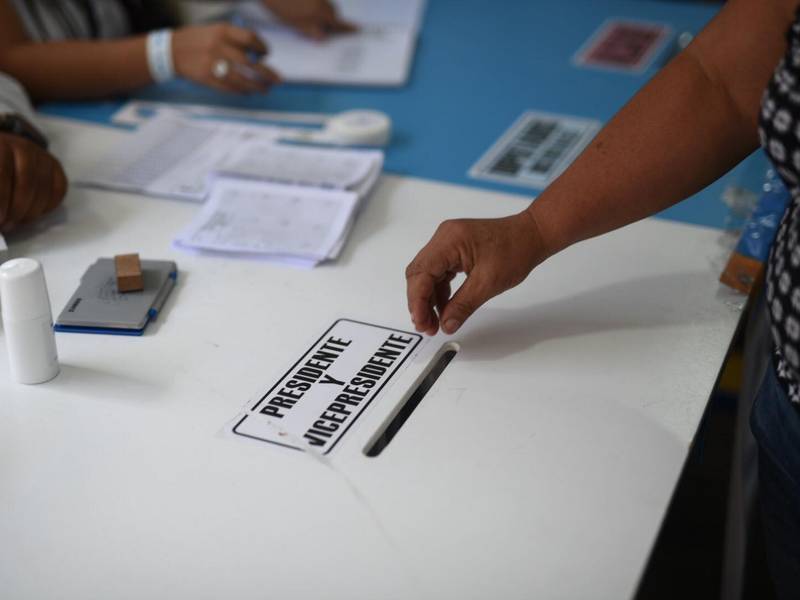 Identifican “red consolidada” de netcenters para ataques selectivos en las elecciones