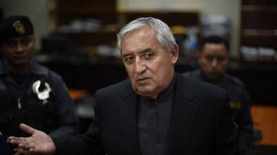 Expresidente Otto Pérez insiste en pedir arresto domiciliario