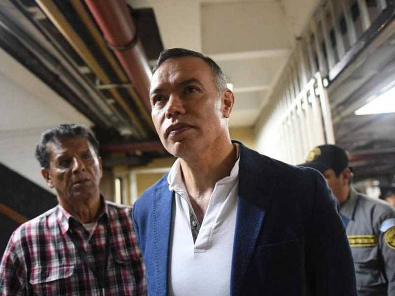 Otorgan arresto domiciliario a expresidente del IGSS, Juan de Dios Rodríguez