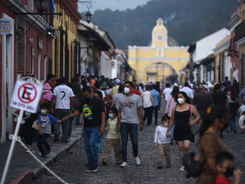 Fiestas agostinas: más de 13 mil salvadoreños visitaron Guatemala en ocho días