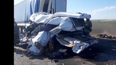 VIDEO. Choque entre minibús y camiones dejan 16 muertos en Rusia