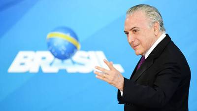 Cámara de Diputados filtra por error el número de teléfono del presidente brasileño