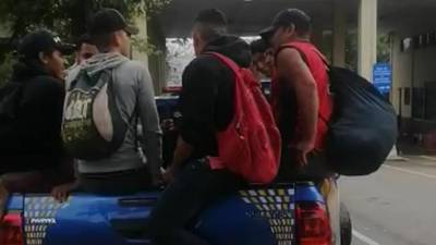 Grupo de migrantes es interceptado en ruta a Chiquimula