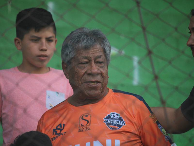 Ramón Maradiaga deja de ser técnico del Deportivo Achuapa
