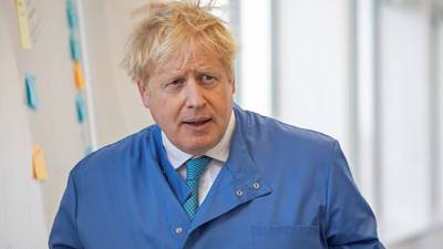 VIDEO. Boris Johnson sale del hospital tras estar internado por coronavirus