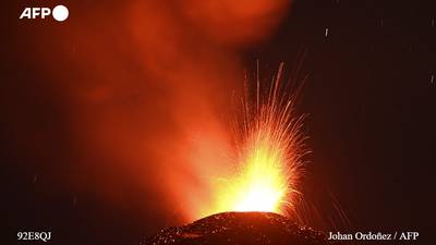 Volcán de Pacaya continúa con fuerte actividad; Aeronáutica declara alerta amarilla