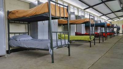 Viceministro de Salud: "El Hospital Militar no nos cedió 300 camas; nos dio trescientas literas"