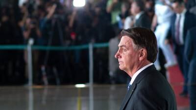 Ordenan investigar a expresidente Bolsonaro por violentos incidentes en Brasil
