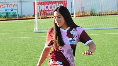Ana Lucía Martínez brilla con doblete y MVP del partido ante el Parma