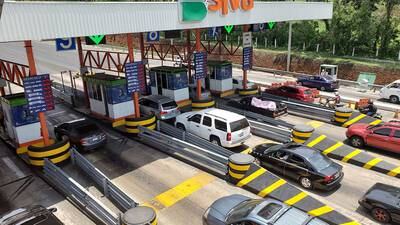 Se reporta alta afluencia de vehículos en carretera Palín-Escuintla