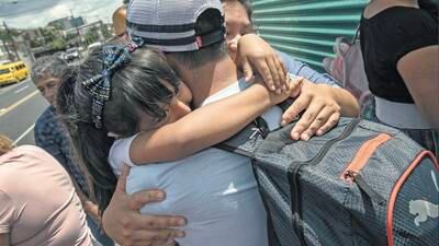 Funcionarios de EE. UU. llegan al país por reunificación de familias migrantes