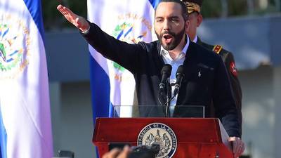 Bukele reprocha a organizaciones critican medidas contra pandilleros en El Salvador