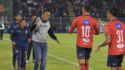 Amarini Villatoro elogia a sus jugadores tras el triunfo ante Guastatoya