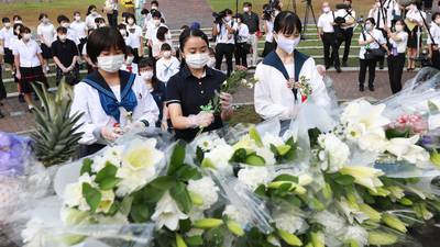 Se conmemora el 75 aniversario de la caída de la bomba atómica en Nagasaki