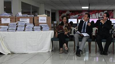 Honduras se encamina hacia un recuento total de votos