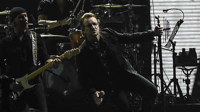 VIDEO. La banda irlandesa U2 actúa por primera vez en India