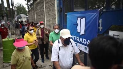 SICA: Guatemala entre los países con menos alcance de vacunación