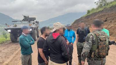Turistas permanecen retenidos durante 7 horas en Guatemala