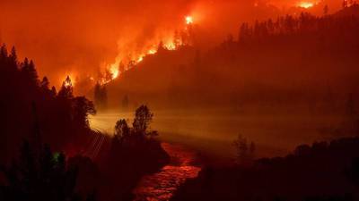 FOTOS. Feroz incendio crece y pone en alerta a California